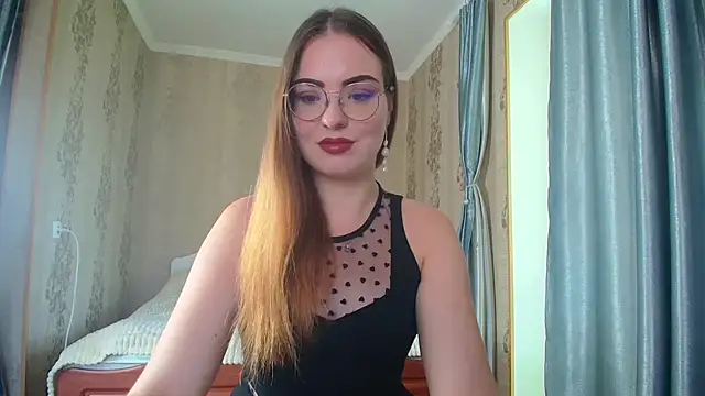 Leila Kissyu online show from 09.13.25