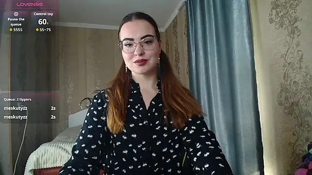 Snapshot of Leila_Kissyu chatting on 03.30.26 Leila Kissyu online show from 03.30.26