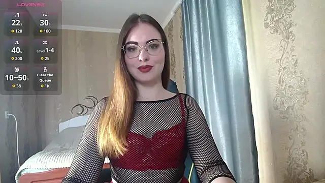 Snapshot of Leila_Kissyu chatting on 04.13.26 Leila Kissyu online show from 04.13.26
