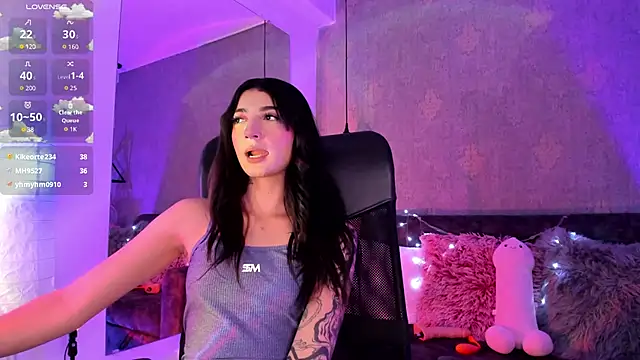 Snapshot of Hi_Soyfer chatting on 03.12.25 Hi Soyfer online show from 03.12.25