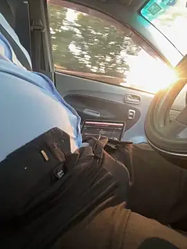 dam-her-boy online show from 03.31.26