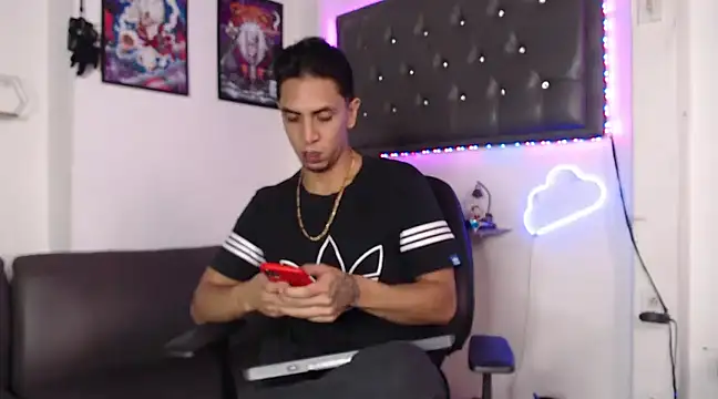 Monkey uchiha777 online show from 03.13.25