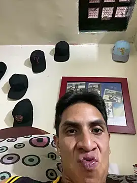 Monkey uchiha777 online show from 03.18.25