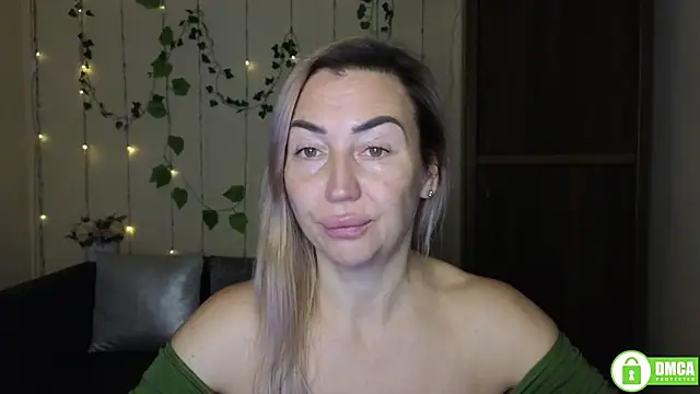 Kiss julli88I online show from 11.24.25