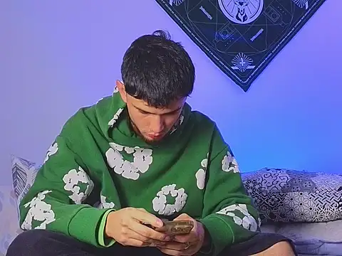 samevansx  online show from 10.29.25