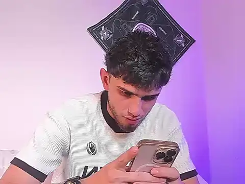 samevansx  online show from 04.02.26