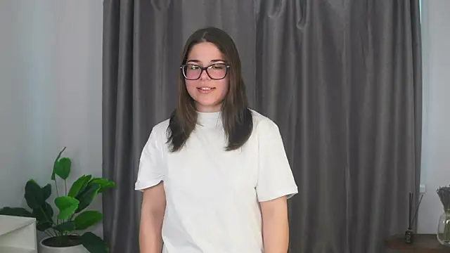 FloraBanford online show from 03.17.25