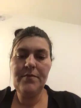 Snapshot of Curvy-Essex-Milf chatting on 03.19.25 Curvy-Essex-Milf online show from 03.19.25