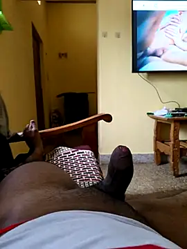 Snapshot of Zombiejack chatting on 12.01.25 Zombiejack online show from 12.01.25