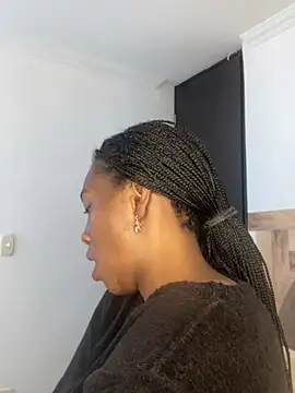 Nahomy gree online show from 03.25.26