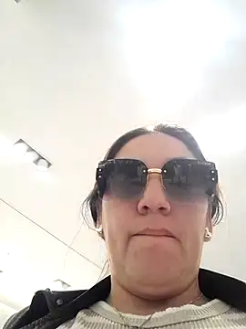 Luna-nevada online show from 11.11.25