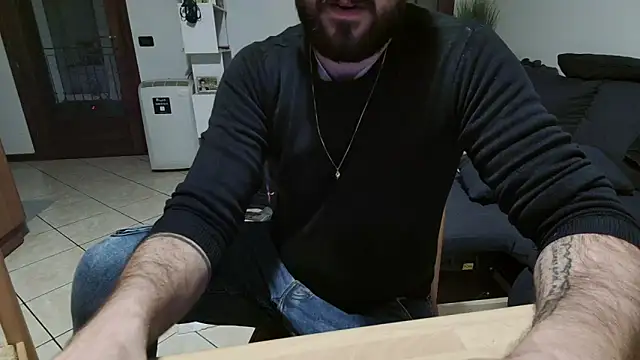 maialinofriuli online show from 10.01.25