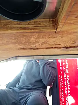 Snapshot of Gotabodiee chatting on 10.28.25 Gotabodiee online show from 10.28.25