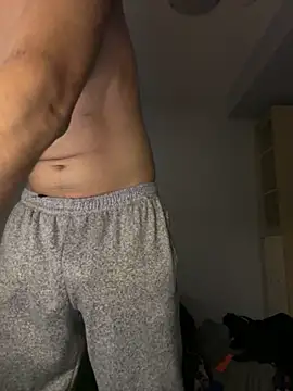 Snapshot of njariwala6 chatting on 10.26.25 njariwala6 online show from 10.26.25