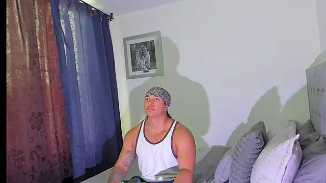 boys blackandwhite online show from 11.30.25