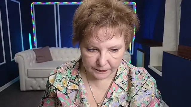 Snapshot of Kira_Kenet chatting on 03.17.25 Kira Kenet online show from 03.17.25