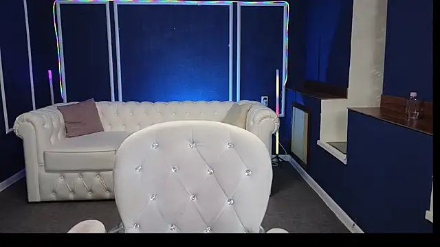 Snapshot of Kira_Kenet chatting on 03.17.25 Kira Kenet online show from 03.17.25