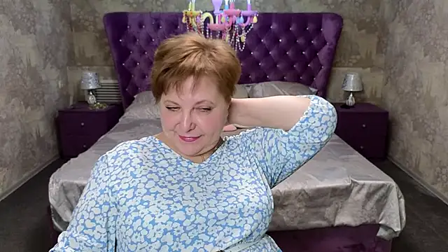 Snapshot of Kira_Kenet chatting on 03.20.25 Kira Kenet online show from 03.20.25