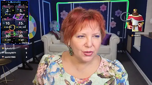 Snapshot of Kira_Kenet chatting on 09.25.25 Kira Kenet online show from 09.25.25