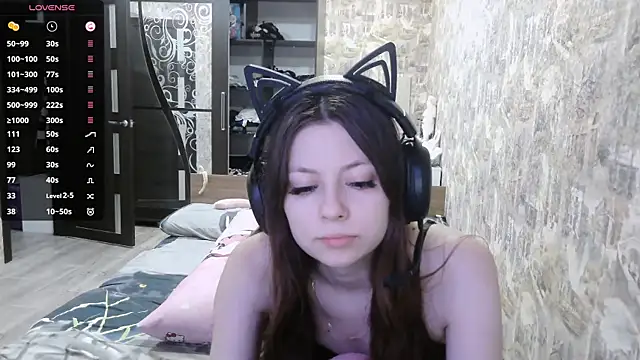 Snapshot of RendyDow chatting on 11.15.25 RendyDow online show from 11.15.25