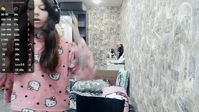 Snapshot of RendyDow chatting on 11.21.25 RendyDow online show from 11.21.25