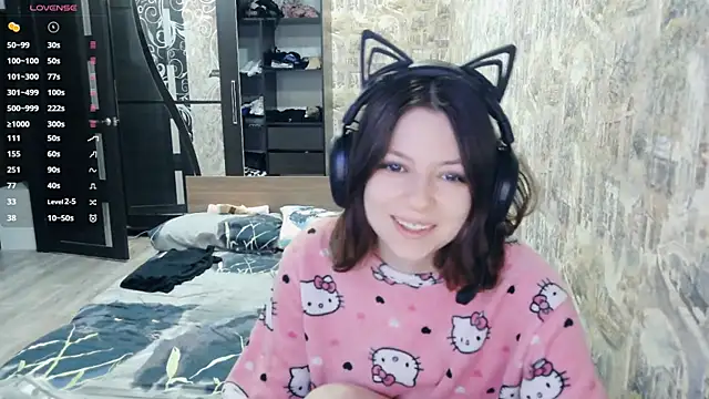 Snapshot of RendyDow chatting on 11.28.25 RendyDow online show from 11.28.25