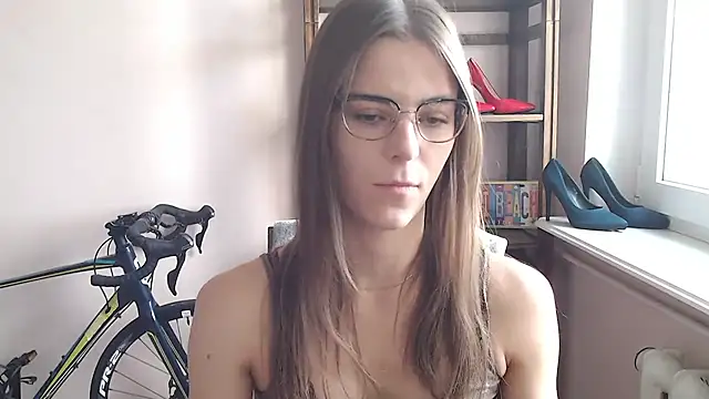 love megi online show from 05.23.26