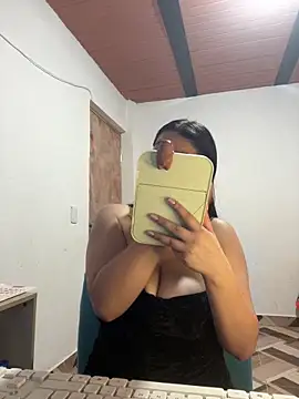 Snapshot of roldanmary chatting on 02.05.26 roldanmary online show from 02.05.26