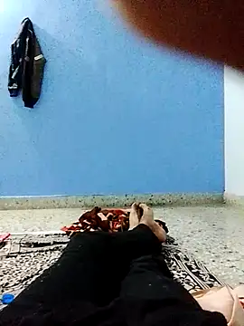 Snapshot of im_clit_sucker chatting on 10.04.25 im clit sucker online show from 10.04.25