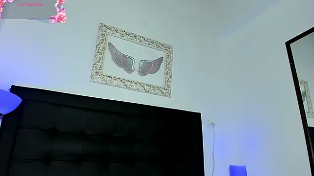 Snapshot of Lola_Blondie chatting on 10.02.25 Lola Blondie online show from 10.02.25