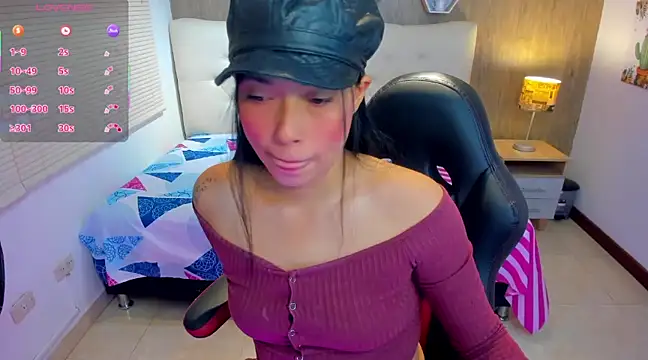  LiilyWong online show from 03.11.25