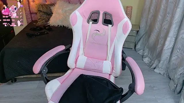 sweet  thang online show from 11.06.25