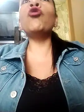 Snapshot of Carlasm- chatting on 03.22.25 Carlasm- online show from 03.22.25