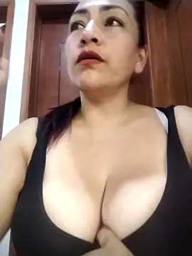 Snapshot of Carlasm- chatting on 09.13.25 Carlasm- online show from 09.13.25