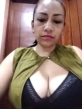 Snapshot of Carlasm- chatting on 10.02.25 Carlasm- online show from 10.02.25