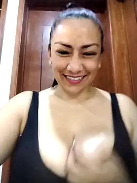 Snapshot of Carlasm- chatting on 10.20.25 Carlasm- online show from 10.20.25