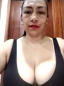 Snapshot of Carlasm- chatting on 11.05.25 Carlasm- online show from 11.05.25