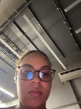 AlesiaCooper online show from 04.11.26