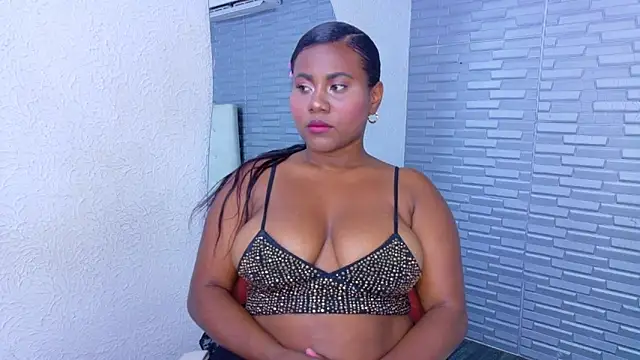 Snapshot of nympho_bff chatting on 11.15.25 nympho bff online show from 11.15.25