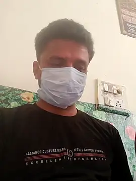 Snapshot of fun_Kro chatting on 03.14.25 fun Kro online show from 03.14.25