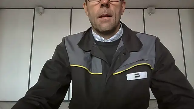 Snapshot of Simon_76 chatting on 09.25.25 Simon 76 online show from 09.25.25