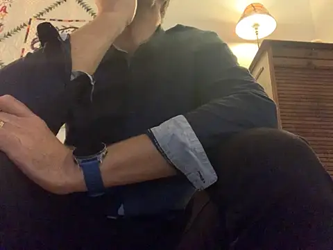 Snapshot of Simon_76 chatting on 10.03.25 Simon 76 online show from 10.03.25