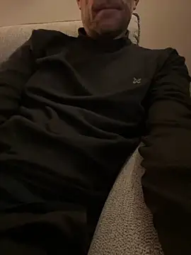 Snapshot of Simon_76 chatting on 10.15.25 Simon 76 online show from 10.15.25