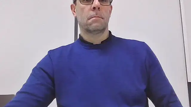 Snapshot of Simon_76 chatting on 11.26.25 Simon 76 online show from 11.26.25