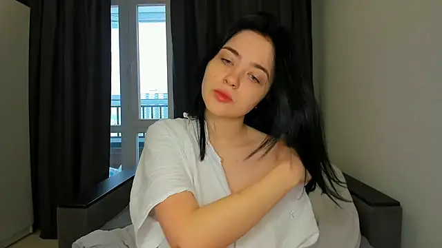 Minx Night CityXq online show from 12.17.25