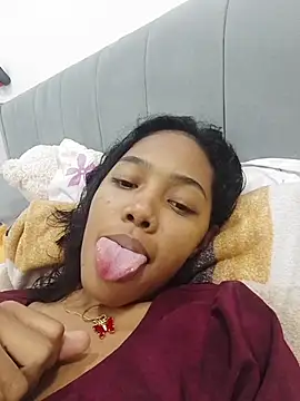 Snapshot of willow_smitt chatting on 02.19.26 willow smitt online show from 02.19.26