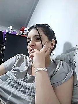 Seet Hanna online show from 10.14.25