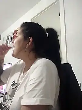 Seet Hanna online show from 01.05.26