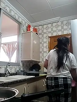 Seet Hanna online show from 02.21.26