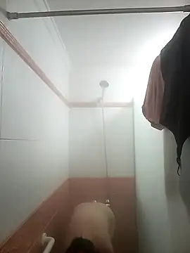 Seet Hanna online show from 04.03.26